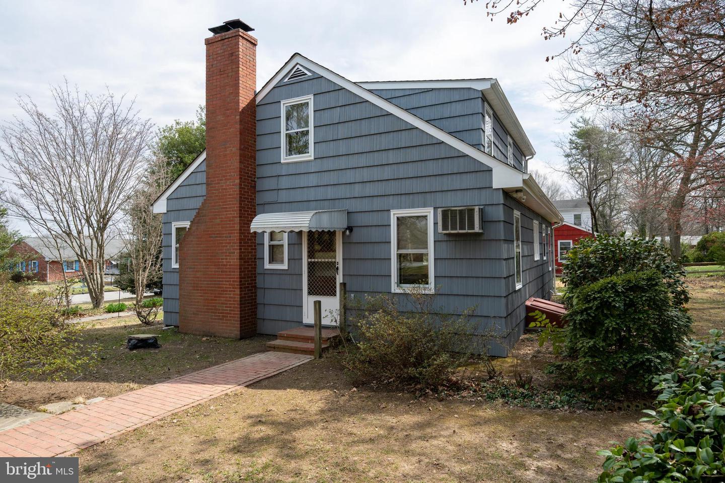 306 Cedar St Property Photo 4