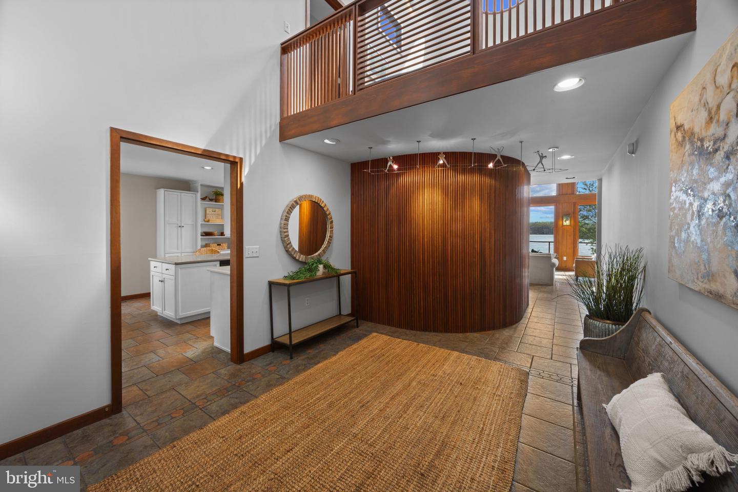 6581 Elizabeths Ln Property Photo 4