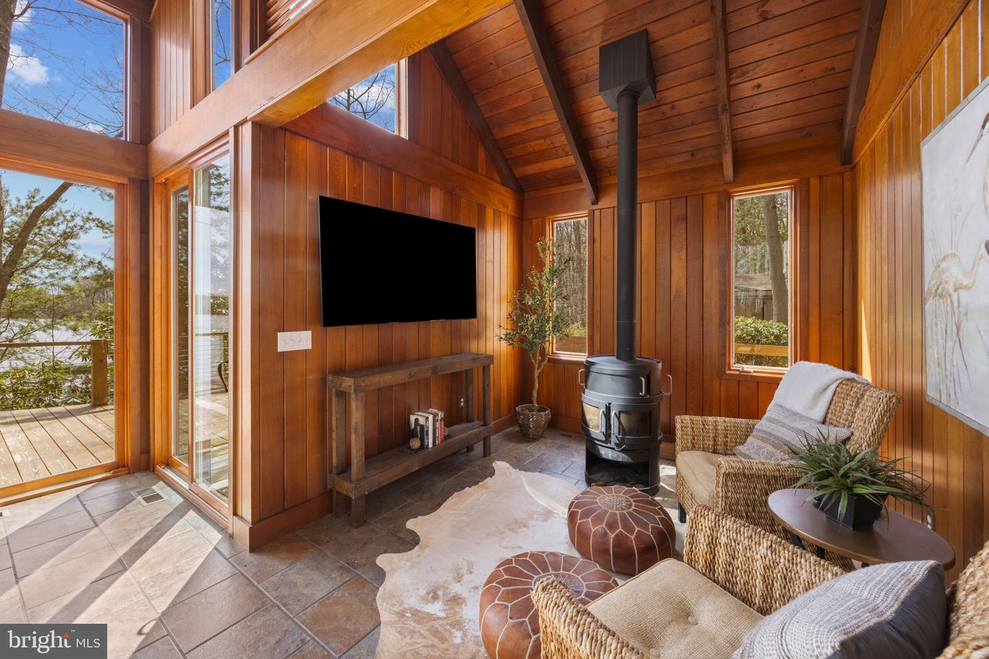 6581 Elizabeths Ln Property Photo 10
