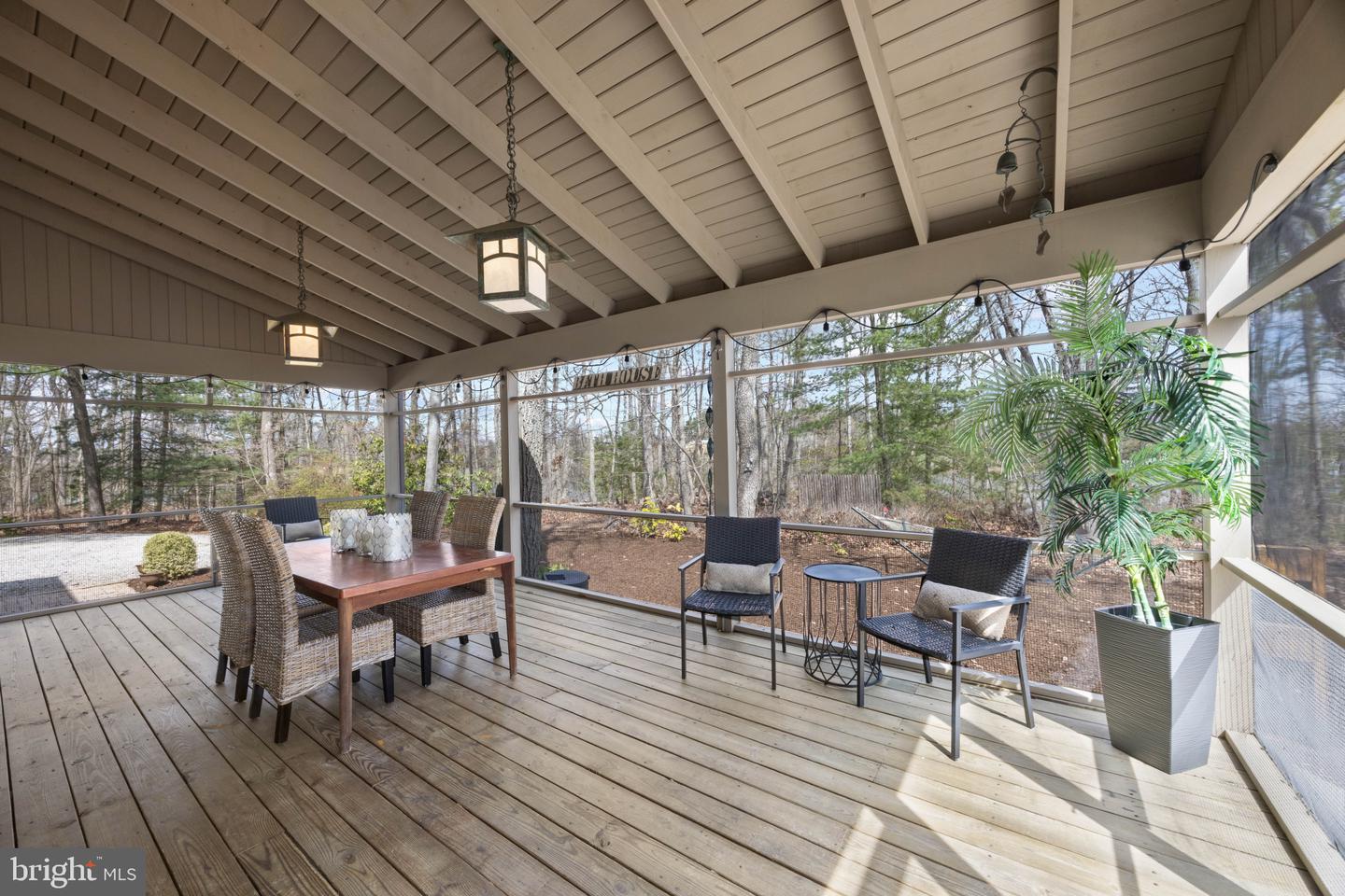 6581 Elizabeths Ln Property Photo 20