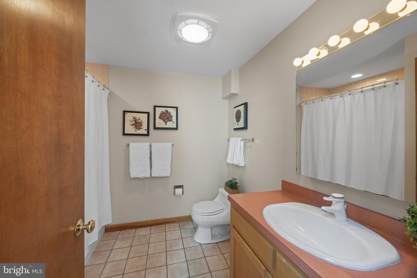 6581 Elizabeths Ln Property Photo 48