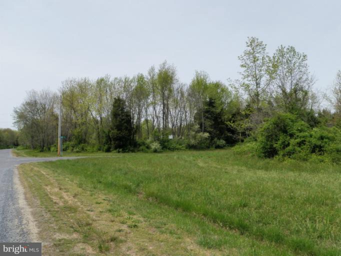 Cloquet Rd Property Photo