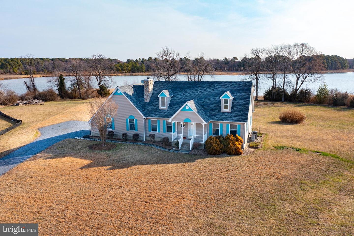 4985 Huntingfield Rd Property Photo