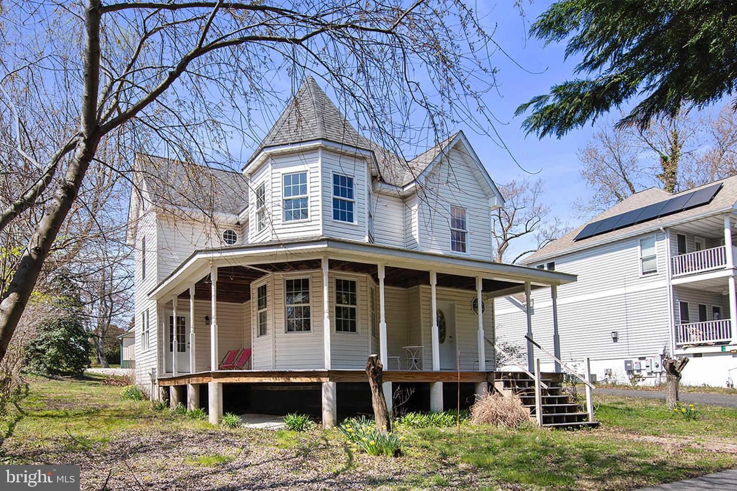 14 Third Ave Property Photo 6