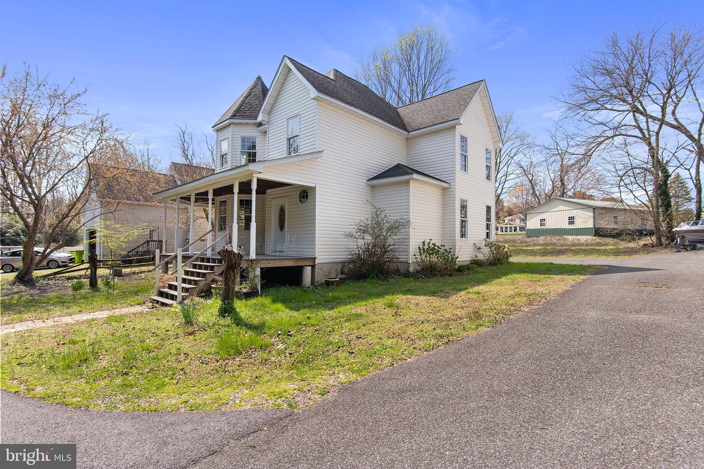 14 Third Ave Property Photo 12