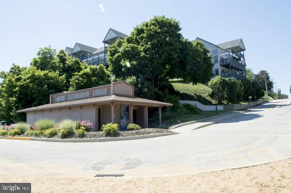 14 Third Ave Property Photo 44