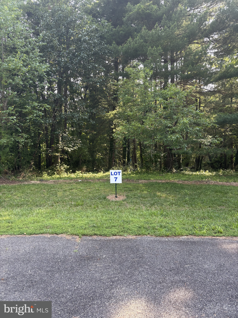 7 Wilson Point Rd Property Photo 1