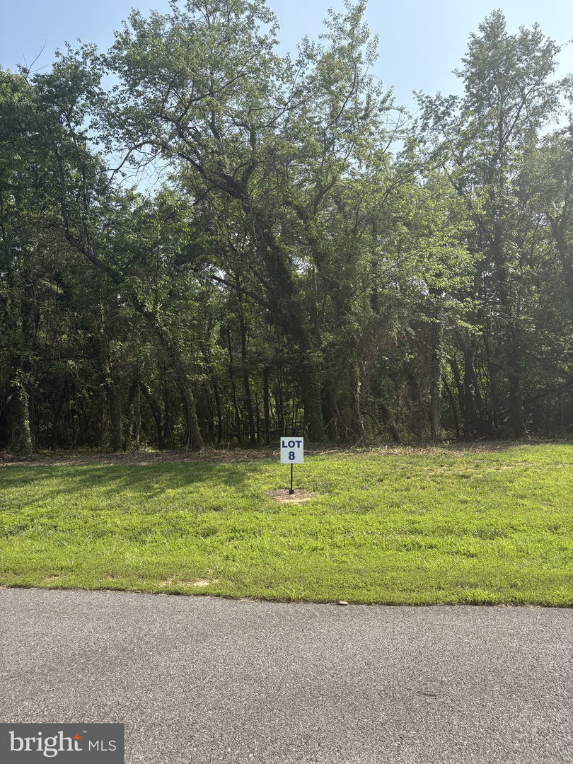 8 Wilson Point Rd Property Photo 1