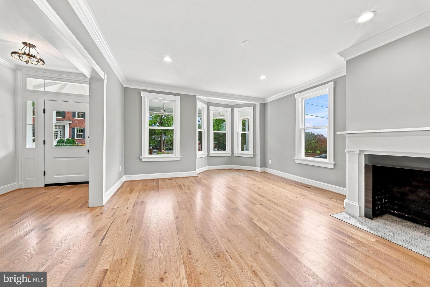 105 High St Property Photo 2