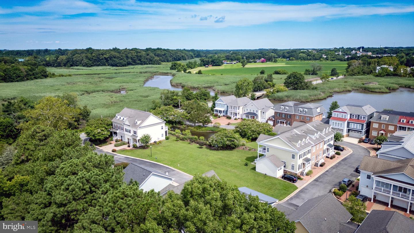 #37 Landing Ln Property Photo 5