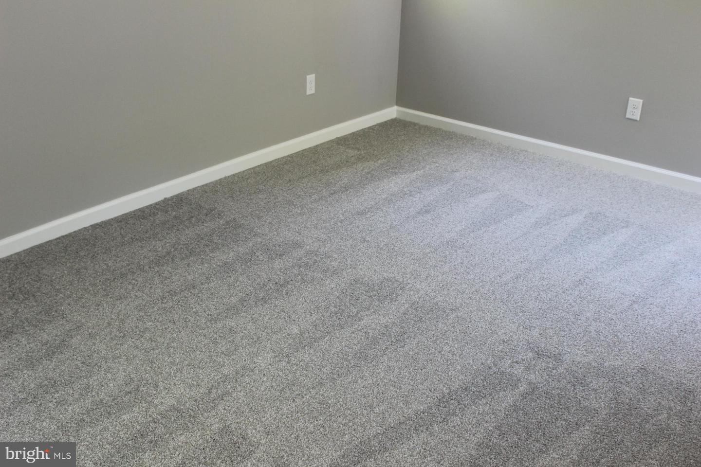 21232 Rock Hall Ave Property Photo 14