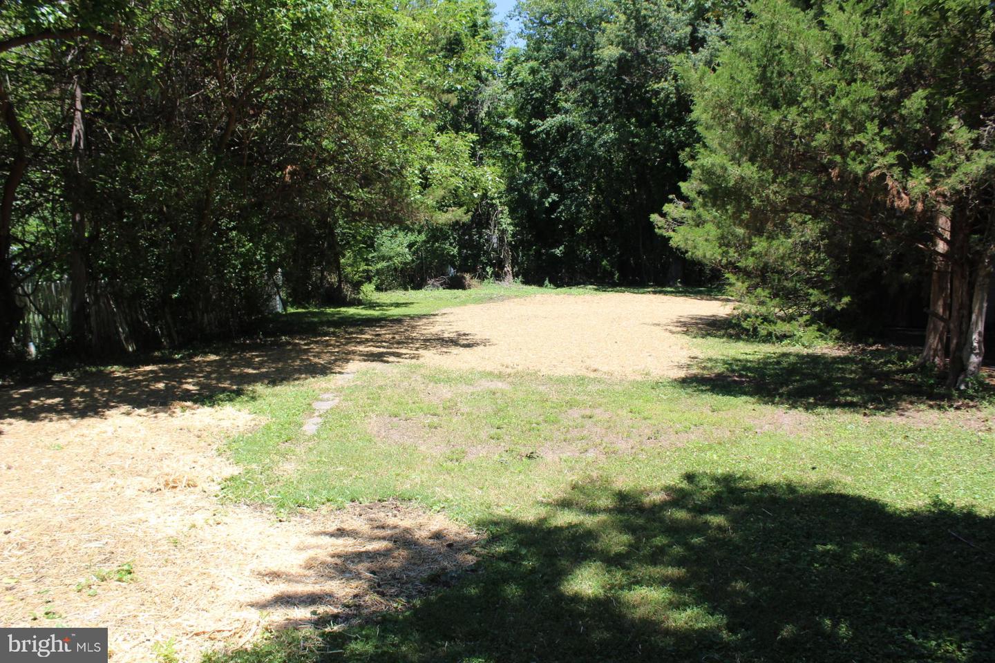 21232 Rock Hall Ave Property Photo 16