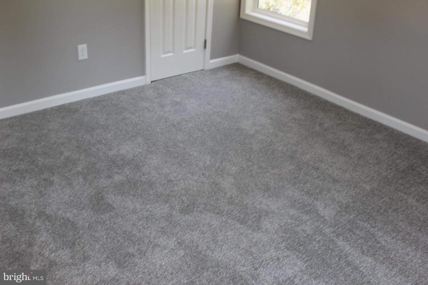 21232 Rock Hall Ave Property Photo 28