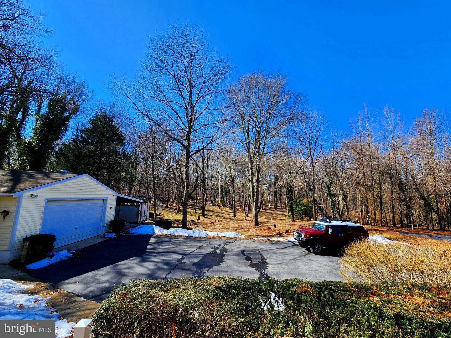 201 Ericsson Ave Property Photo 31