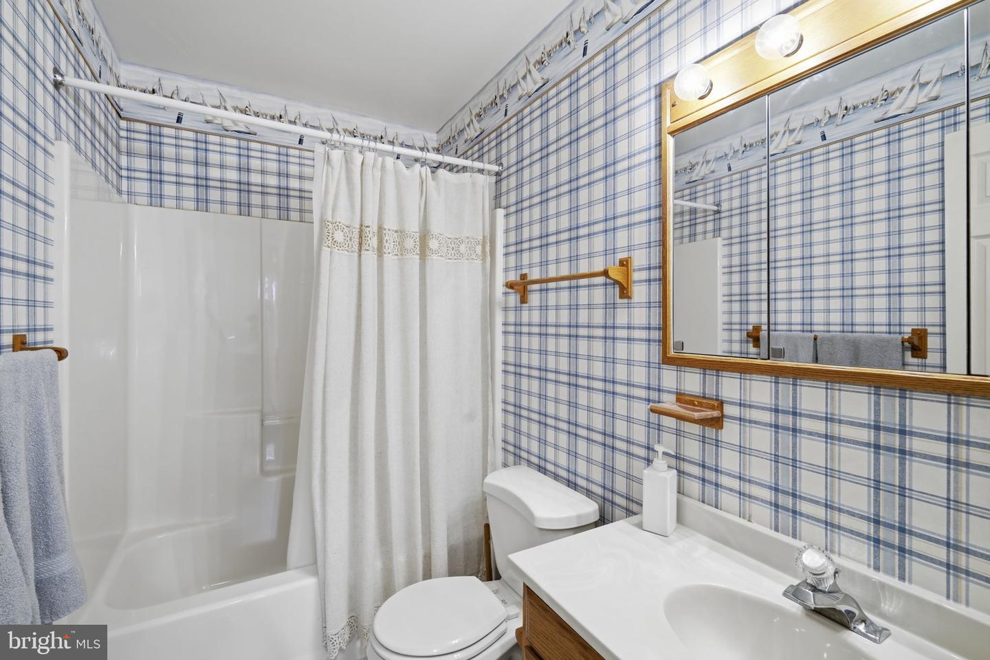 5979 Lawton Ave Property Photo 21