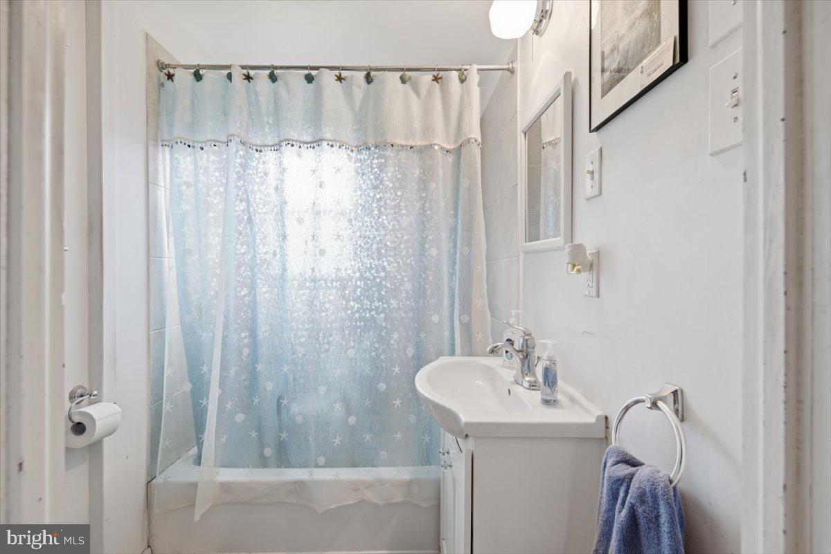 6202 Rock Hall Rd Property Photo 17