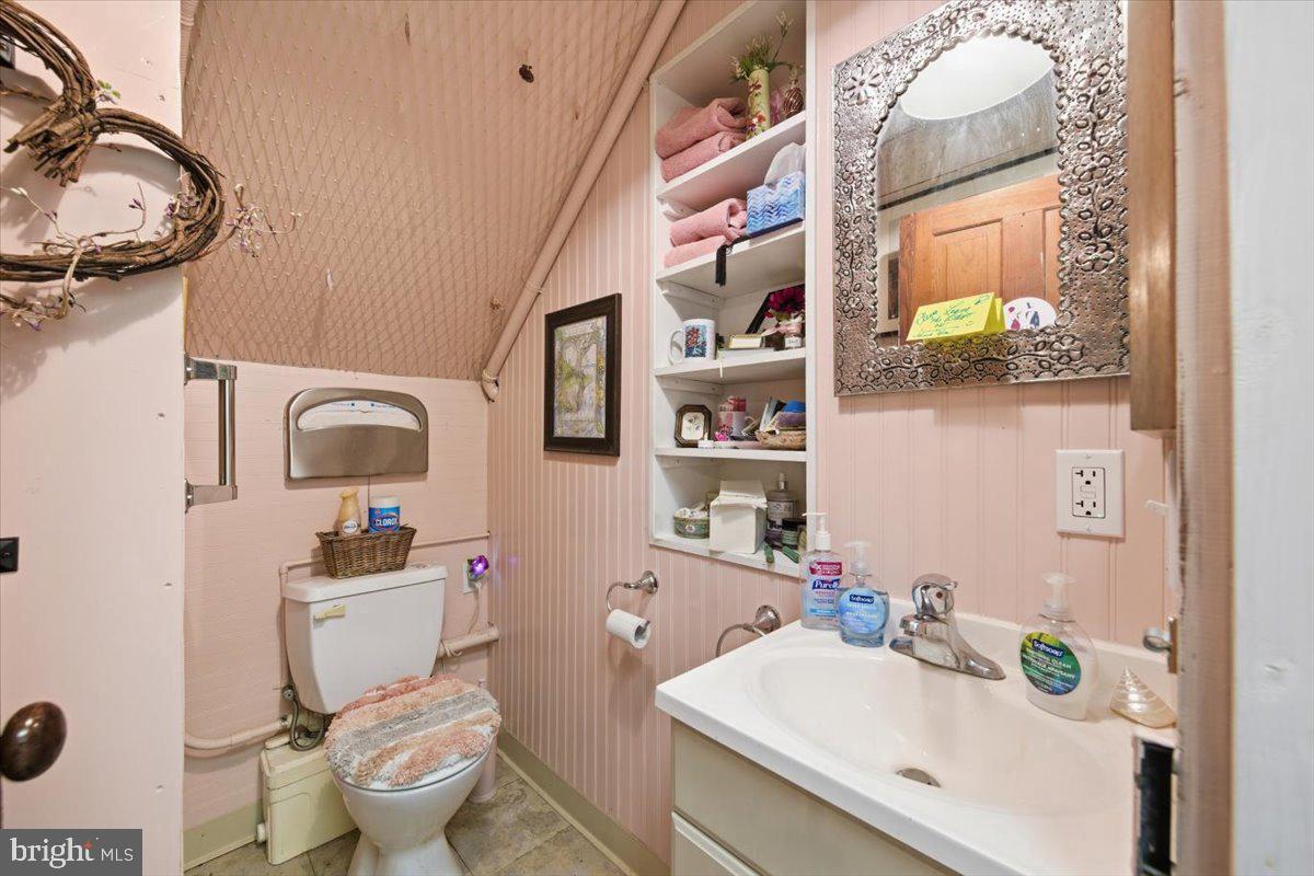 6202 Rock Hall Rd Property Photo 27