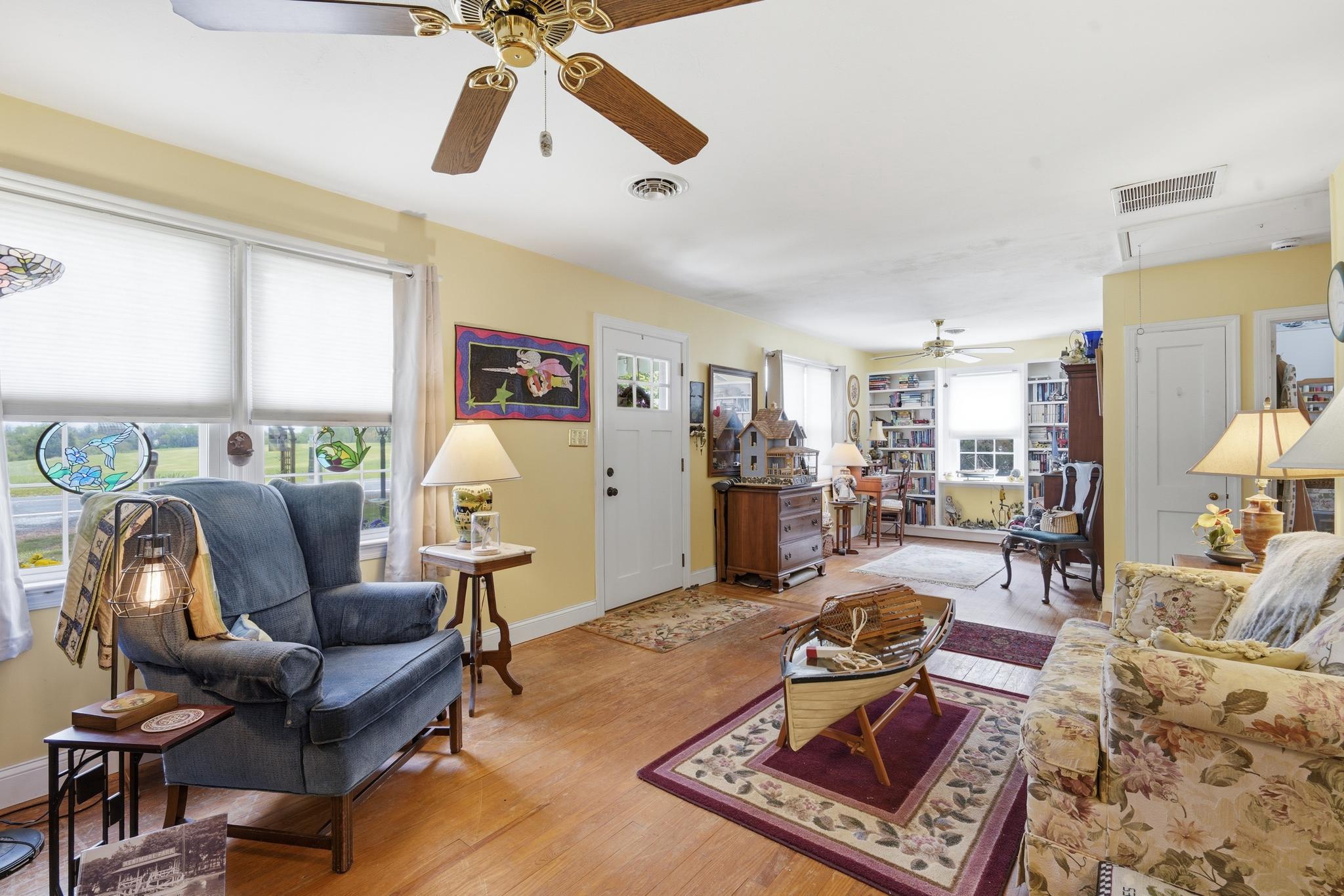 14136 Kentmore Park Rd Property Photo 15