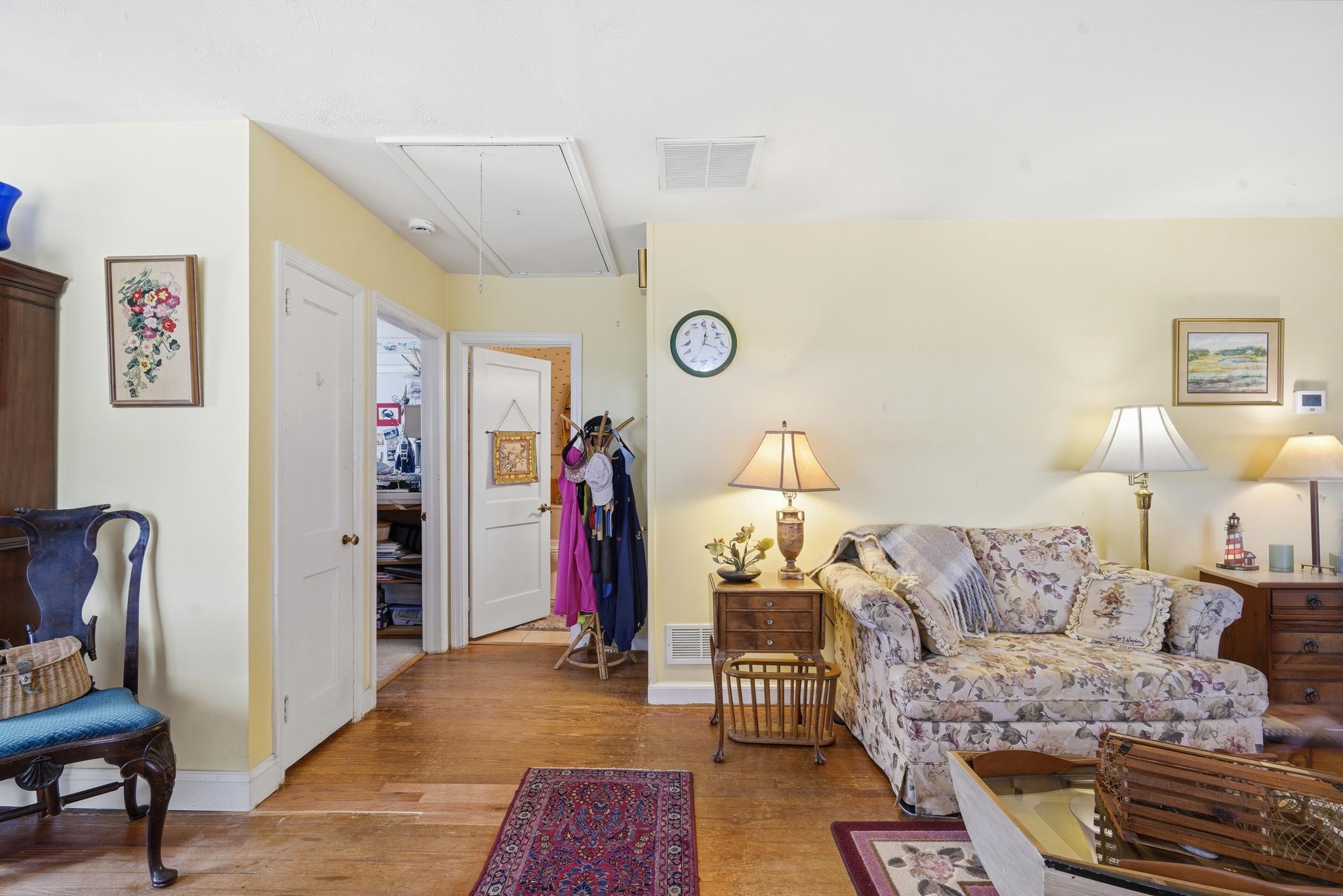 14136 Kentmore Park Rd Property Photo 16