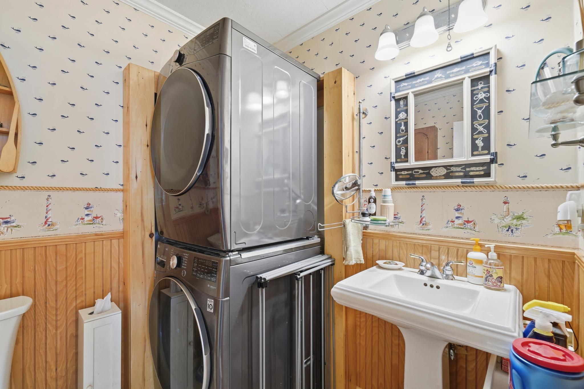14136 Kentmore Park Rd Property Photo 25