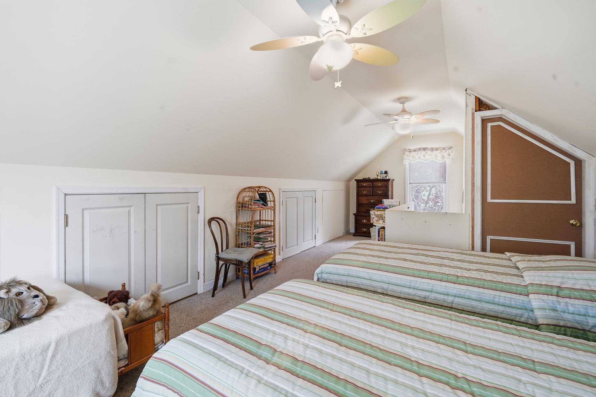 14136 Kentmore Park Rd Property Photo 35