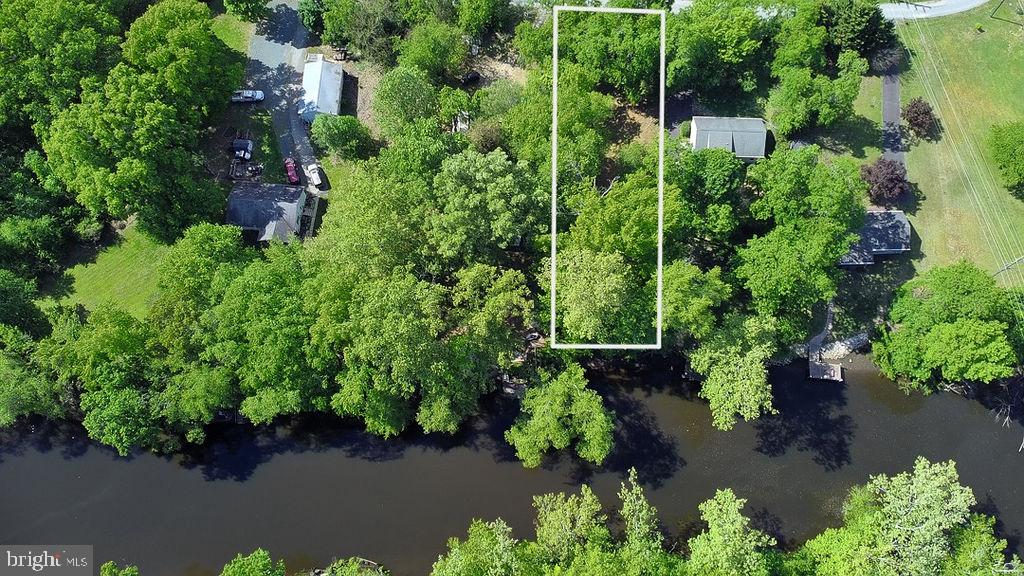 River Bend Ln Property Photo 1