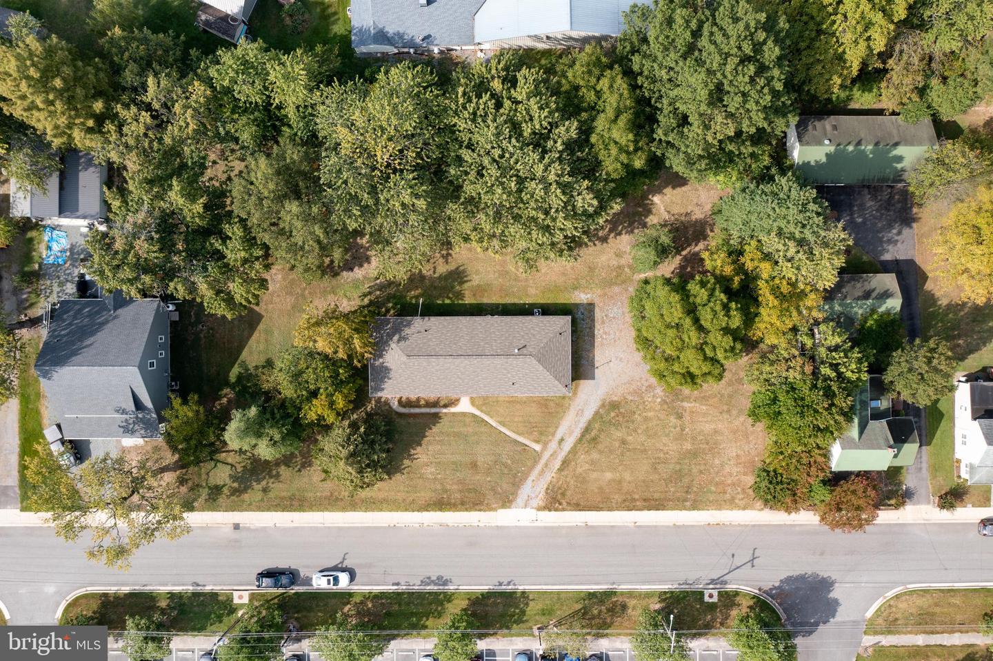 21424 Catholic Ave Property Photo 17