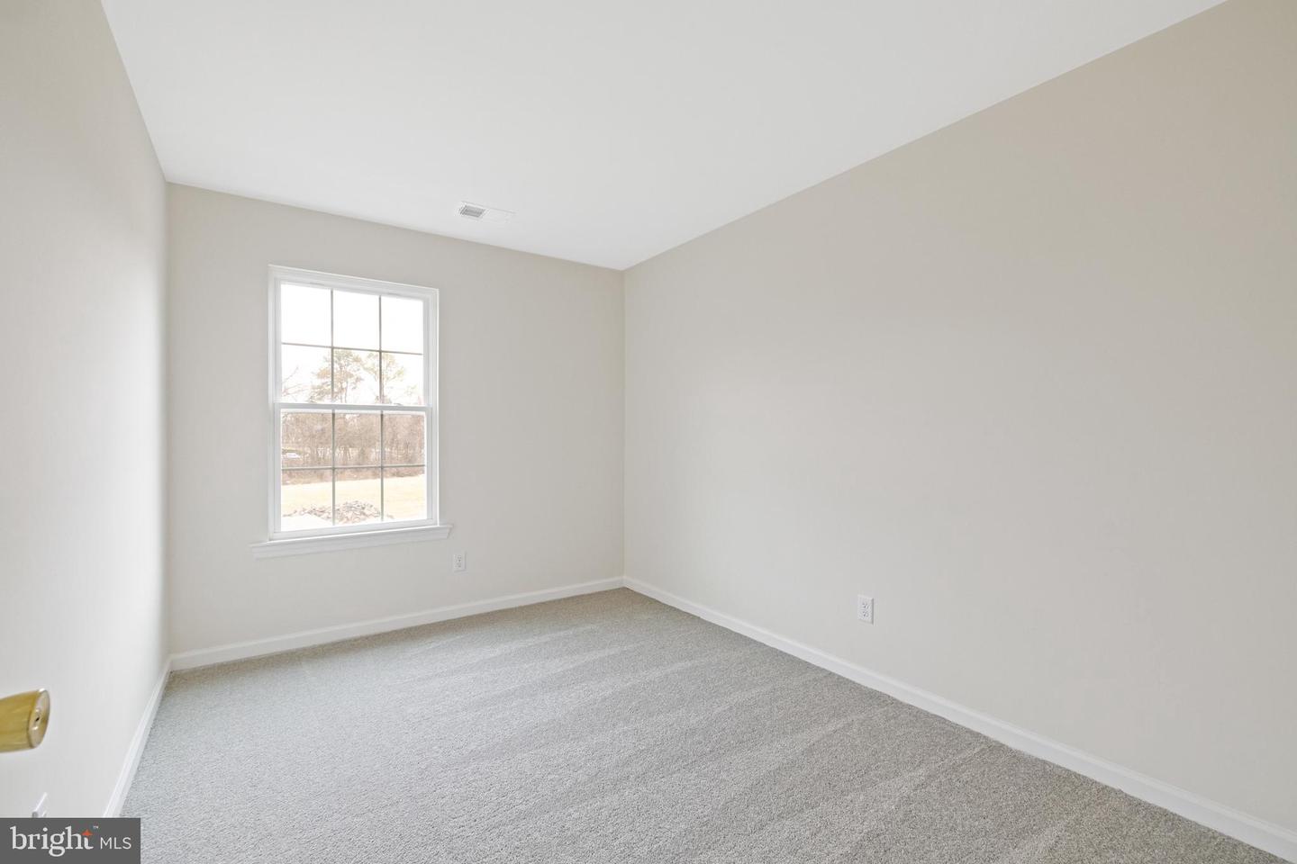 121 Metcalf Rd Property Photo 8