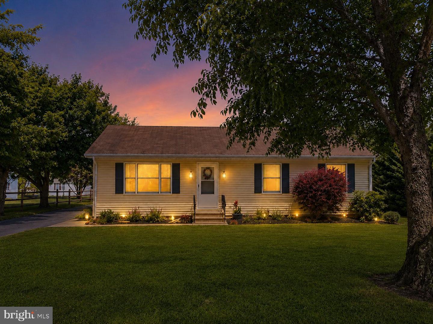 21120 Green Ln Property Photo 1