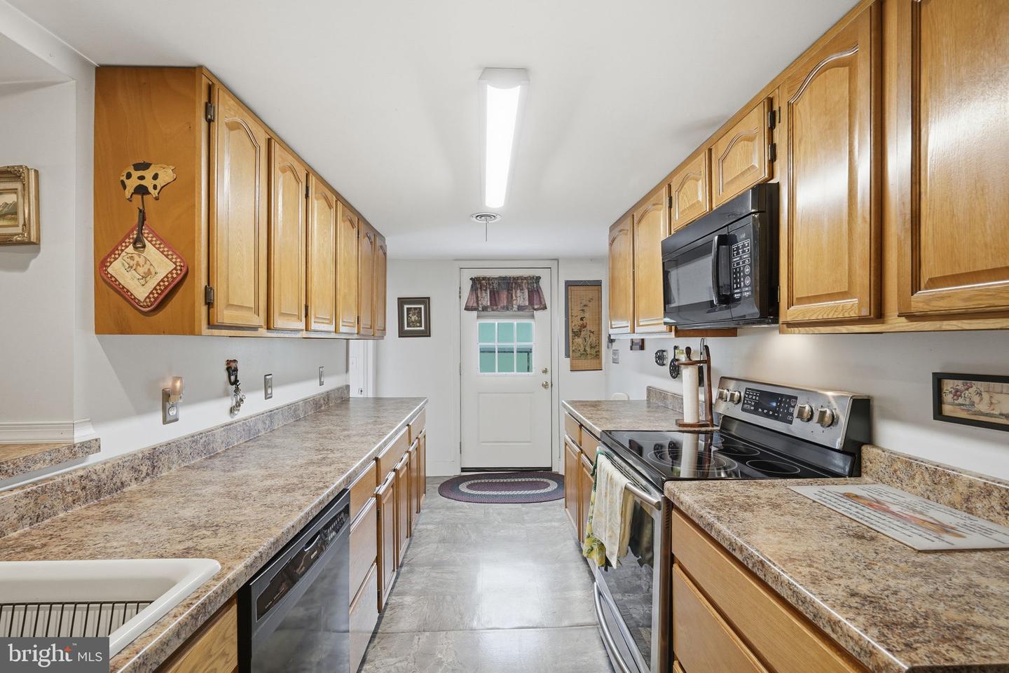 21384 E Sharp St Property Photo 6