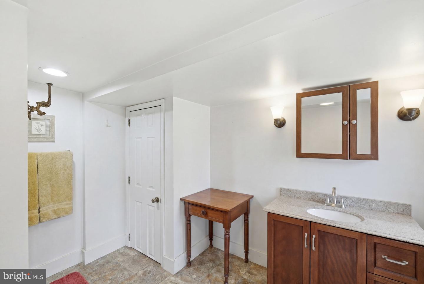 21384 E Sharp St Property Photo 11