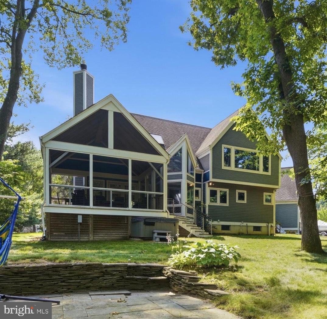 7680 Country Club Ln Property Photo 1