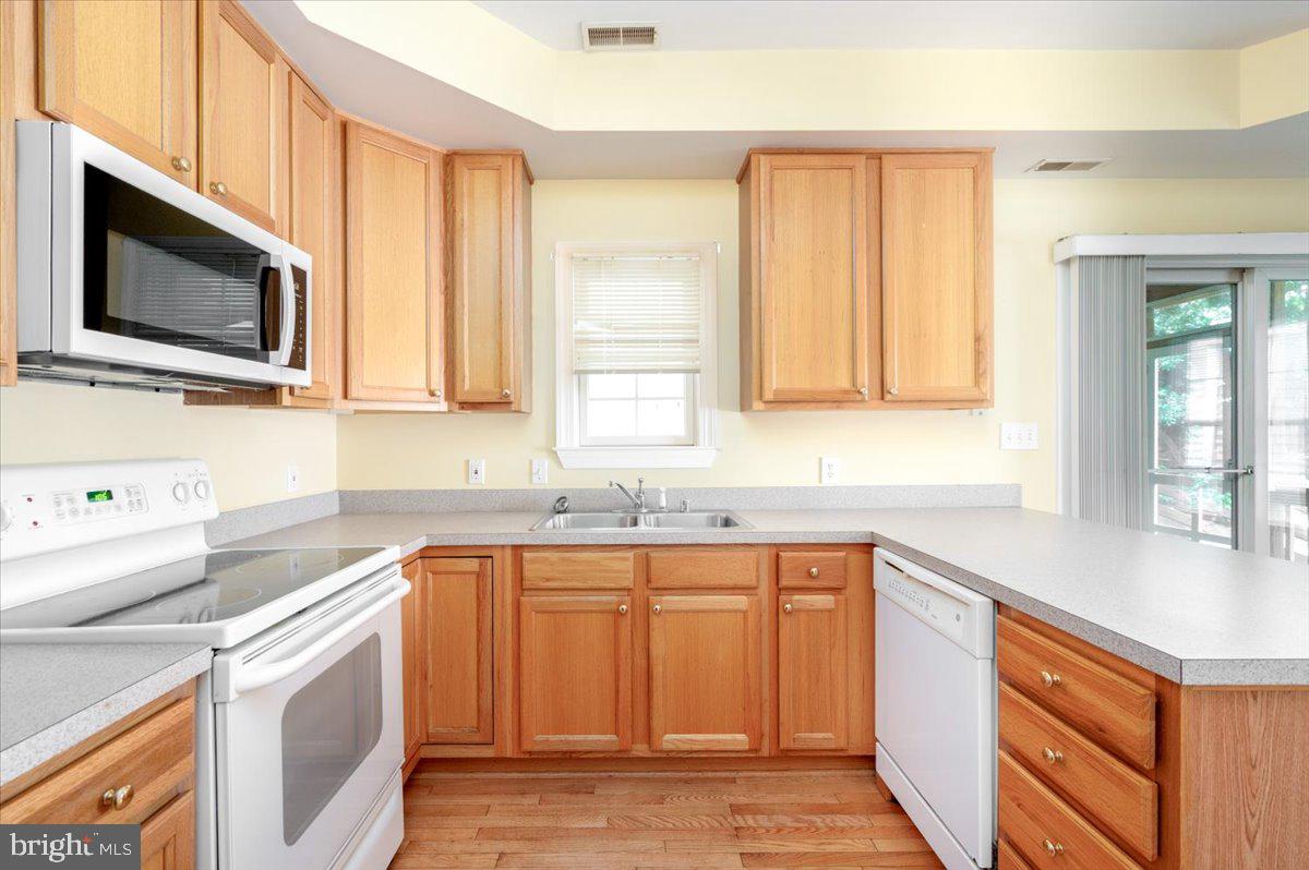 21128 Striper Run Property Photo 9