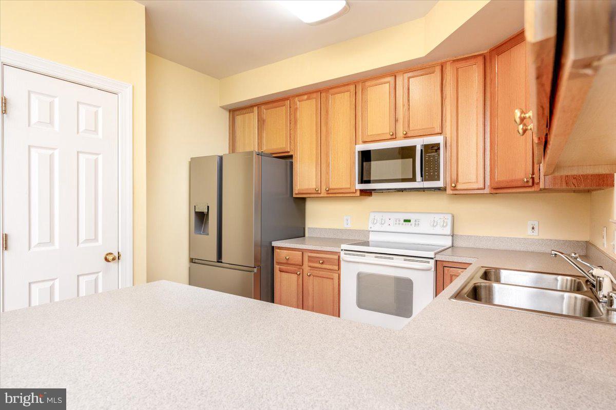 21128 Striper Run Property Photo 10