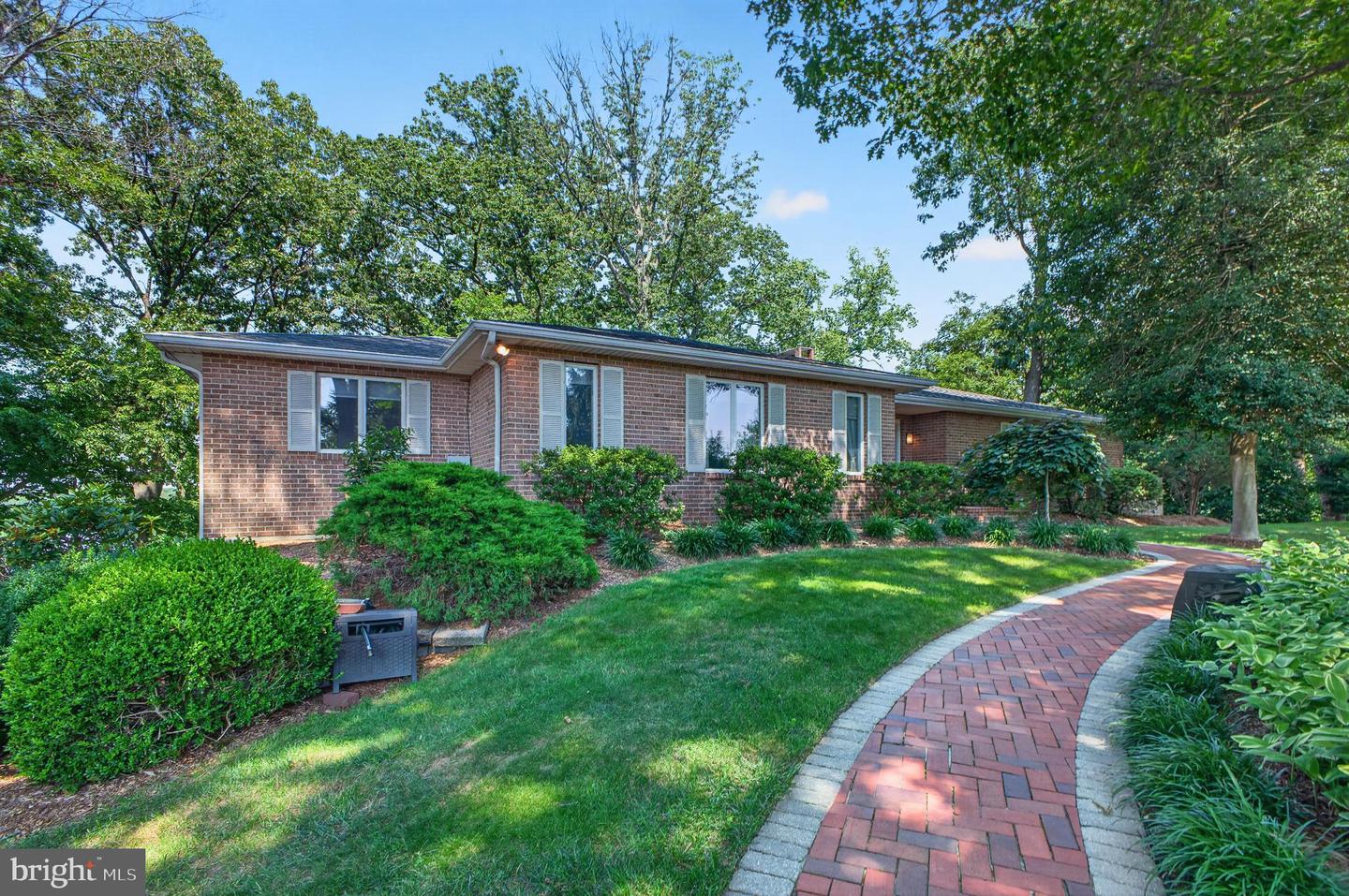 12555 Coopers Ln Property Photo 1