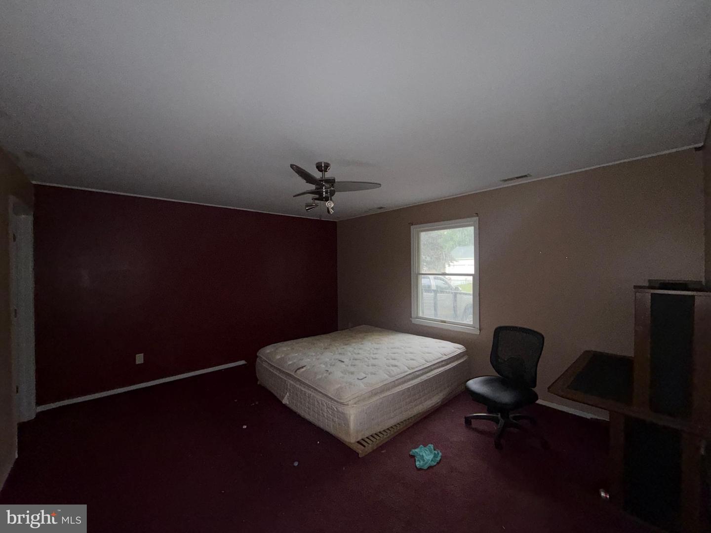 25028 Heather Ln Property Photo 4