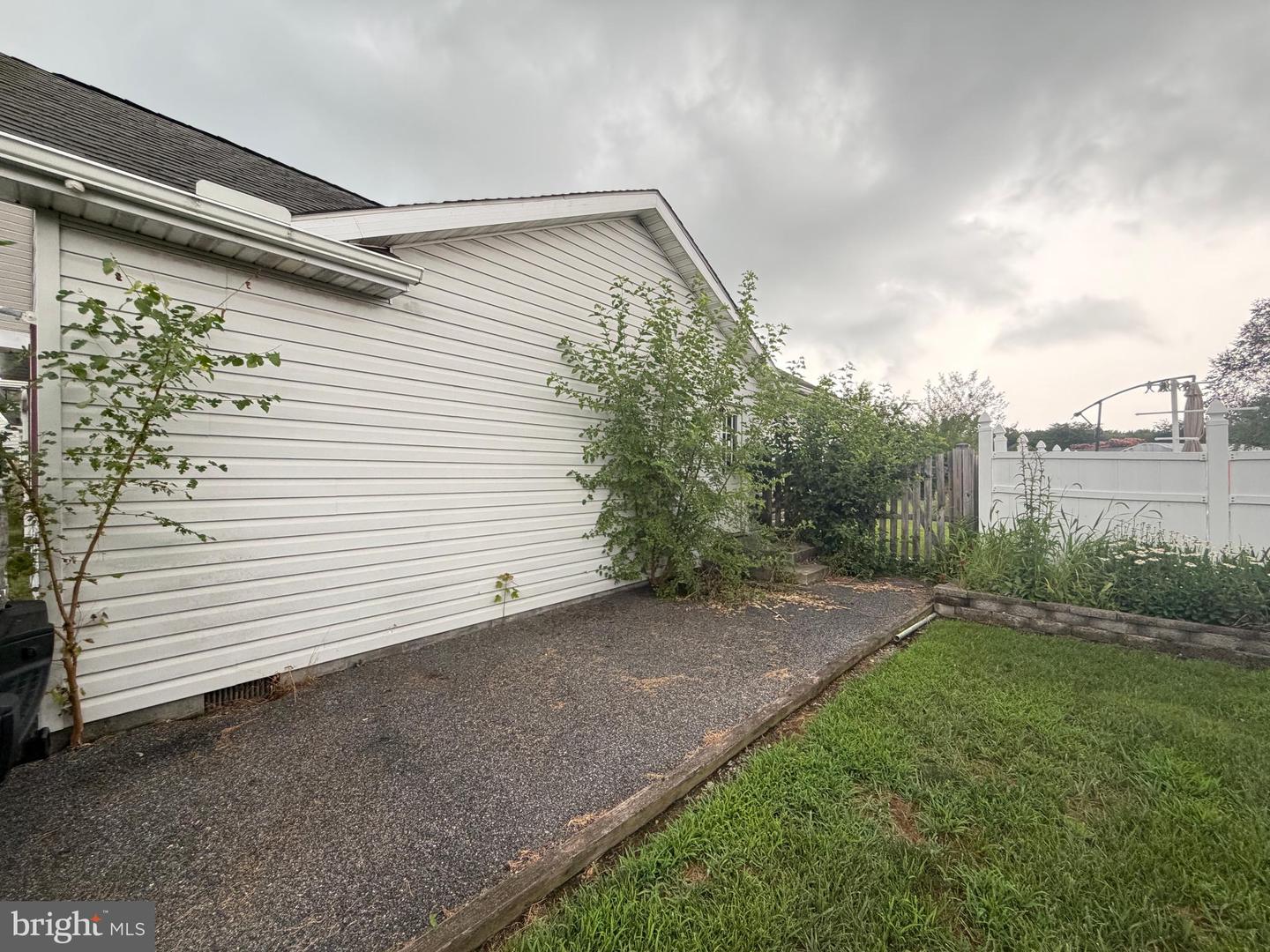 25028 Heather Ln Property Photo 36