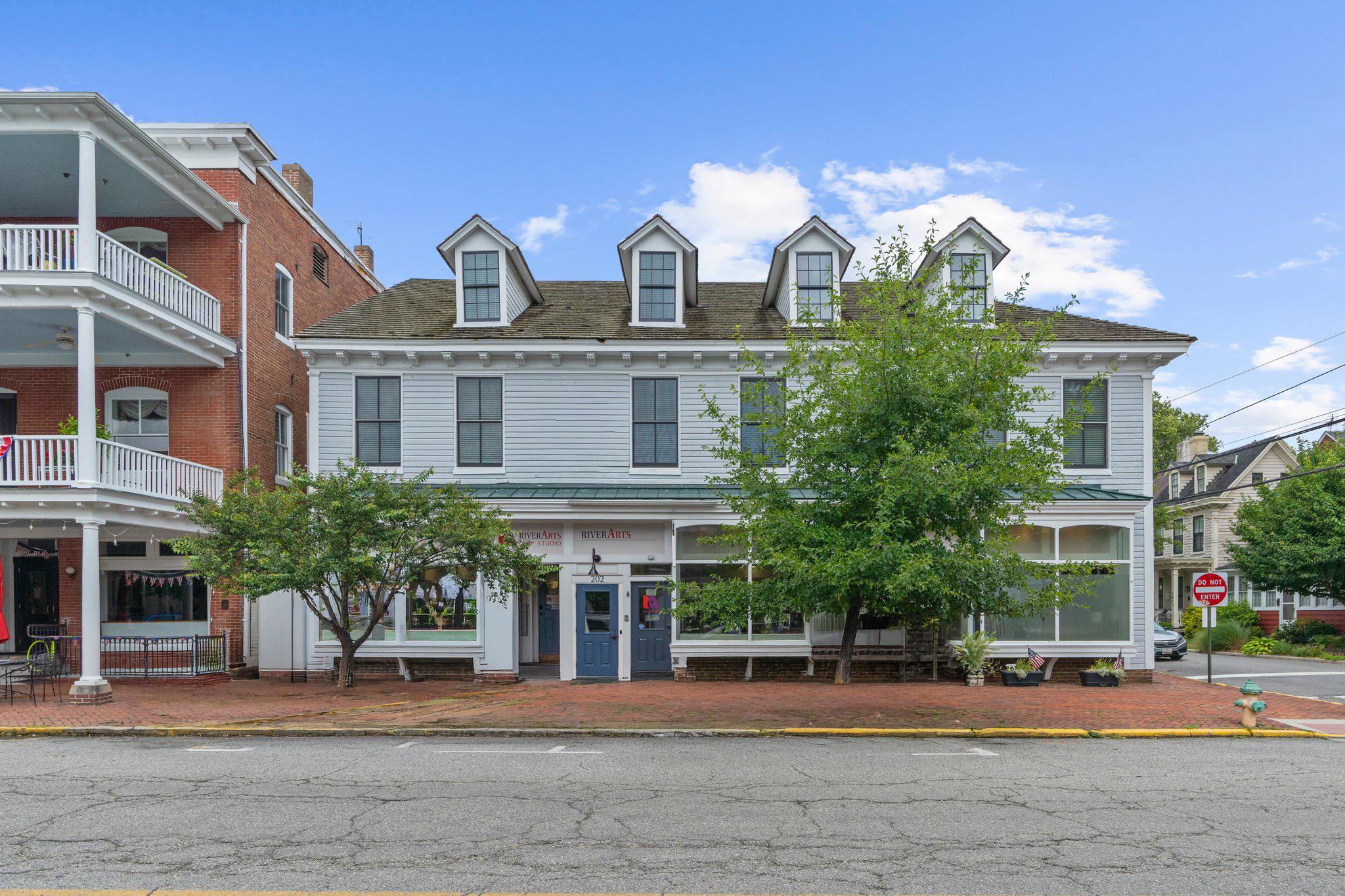 200-204 HIGH ST