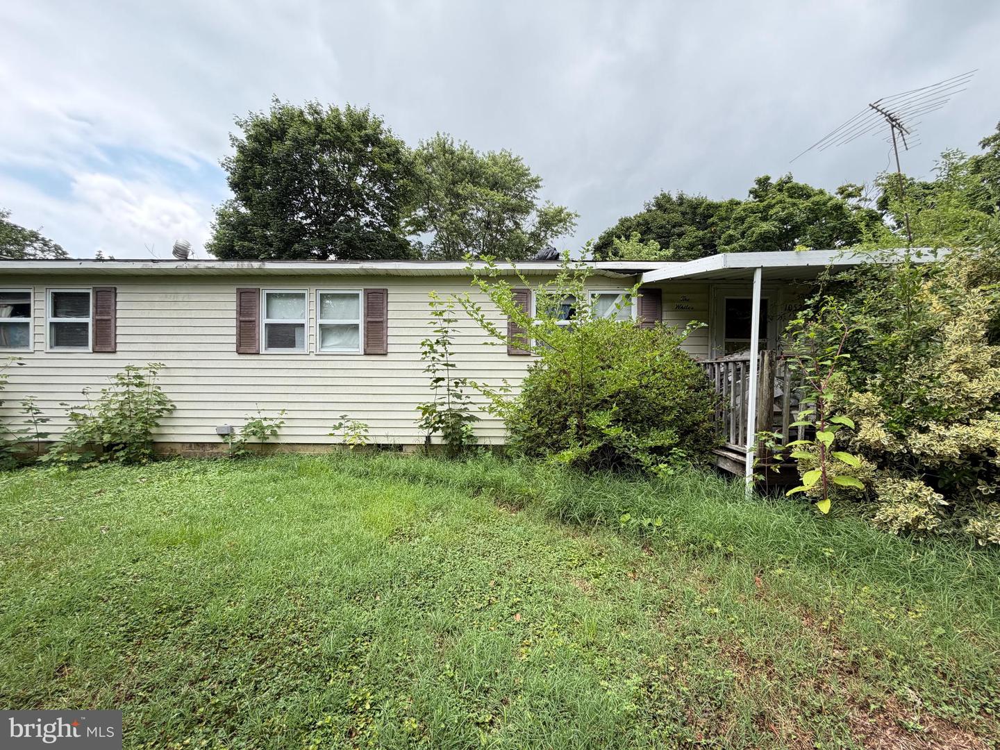 10520 Worton Rd Property Photo 1