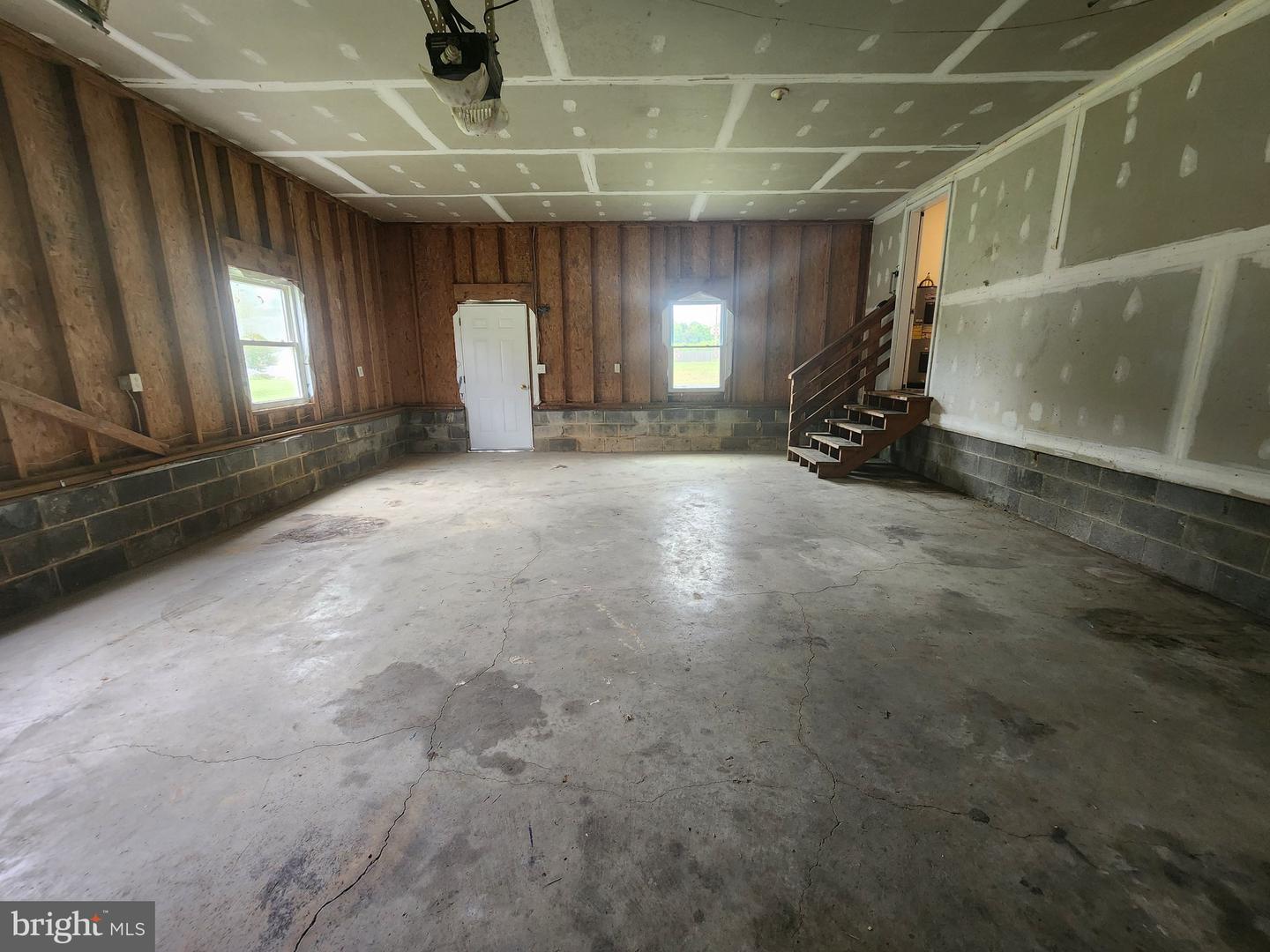 5925 Williams St Property Photo 22