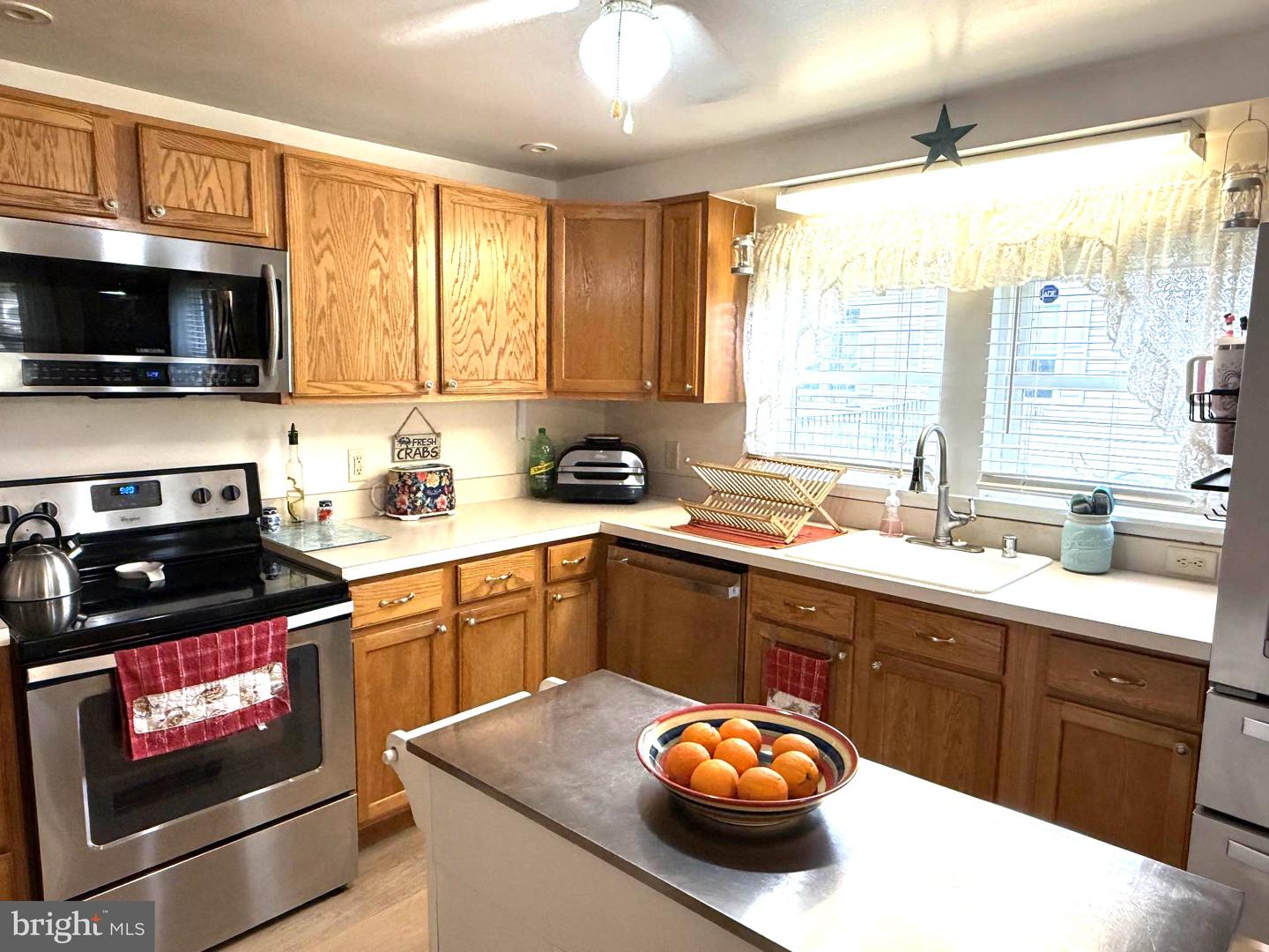 6022 N Main St Property Photo 10
