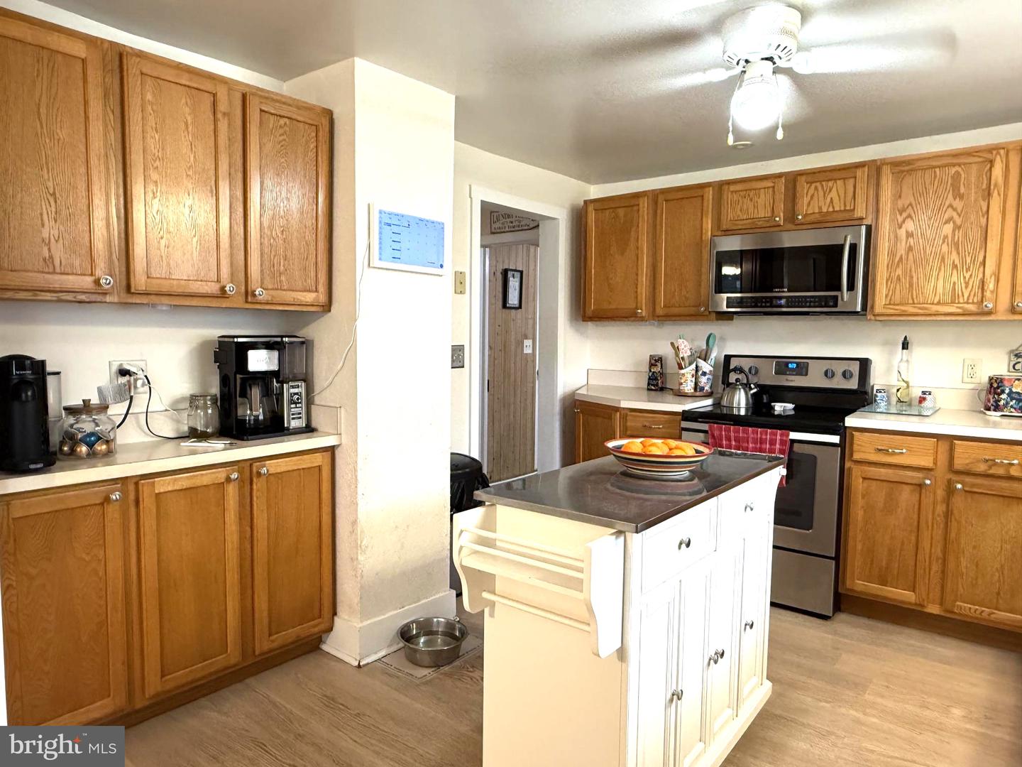 6022 N Main St Property Photo 11