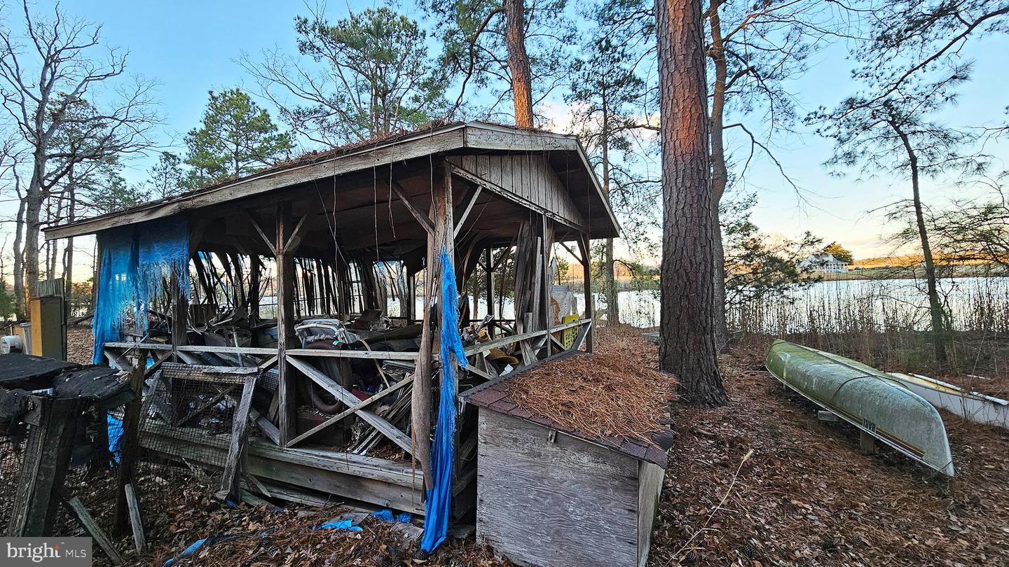 21610 Hidden Creek Dr Property Photo 11
