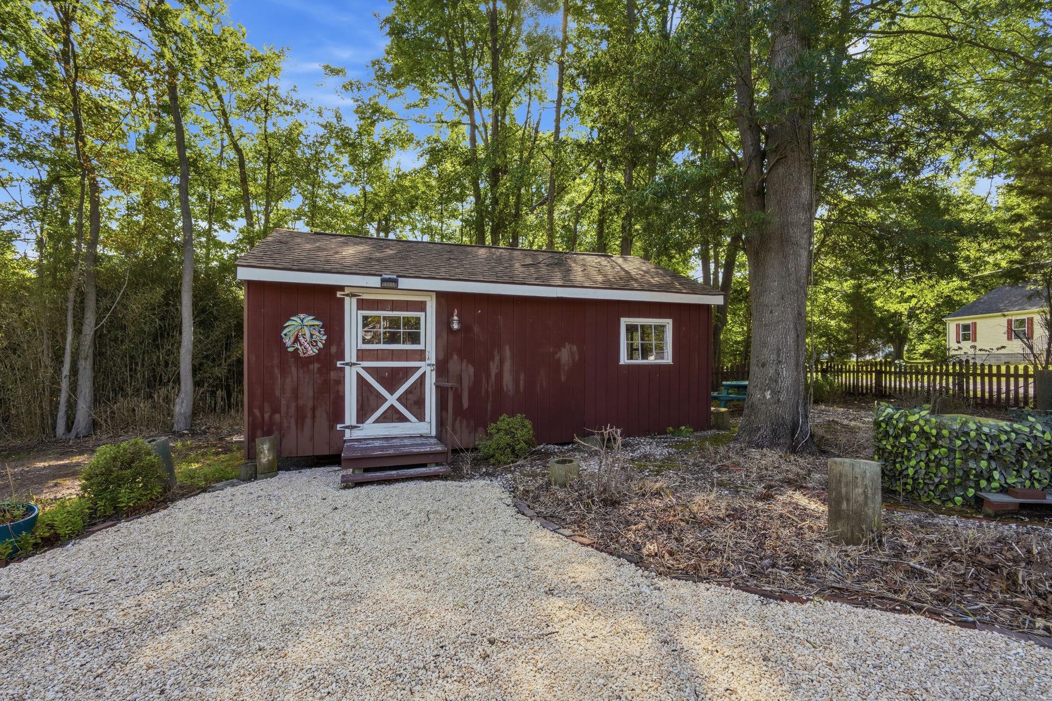 20714 Wilkins Ave Property Photo 24