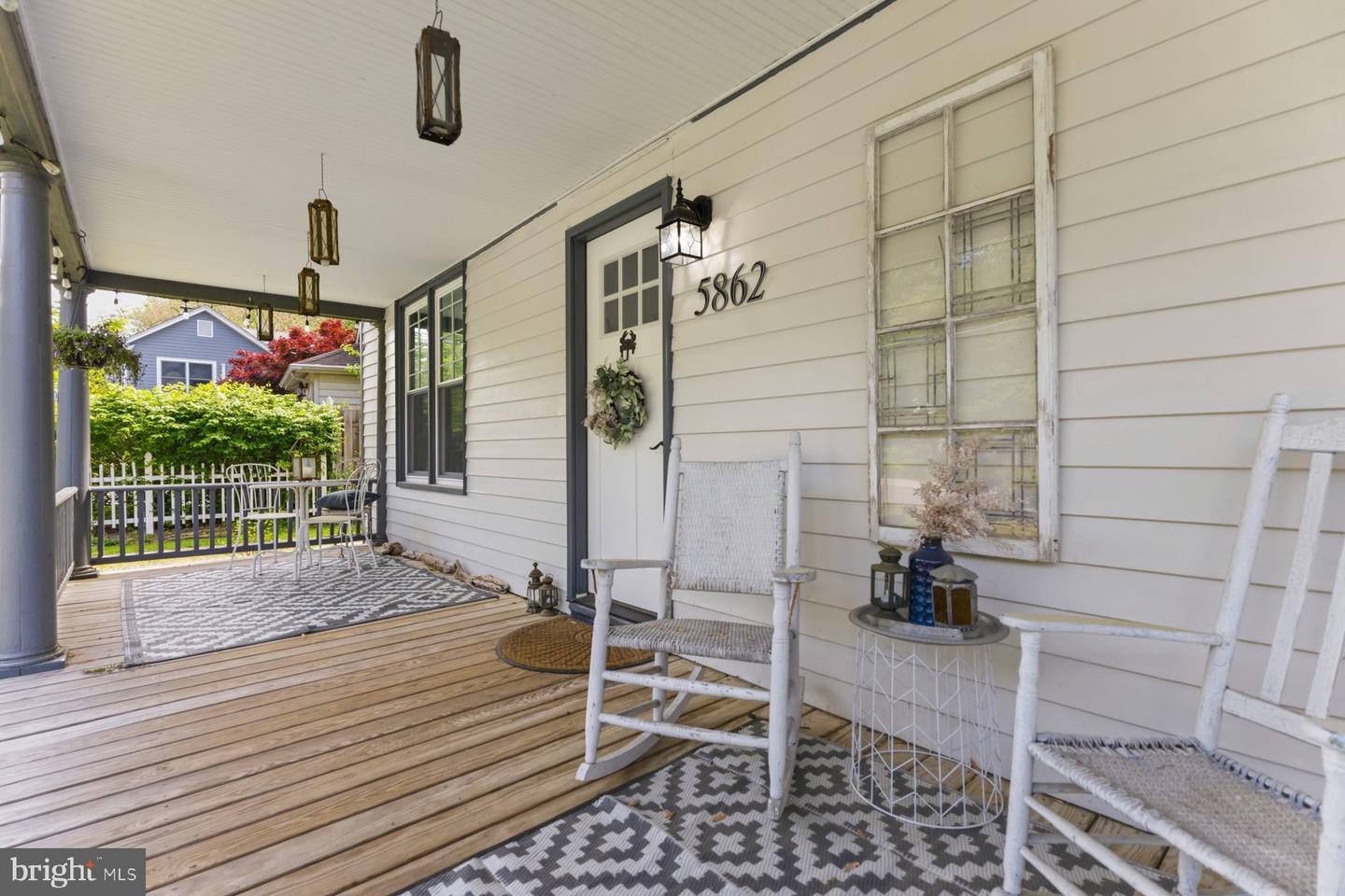5862 N Main St Property Photo 22