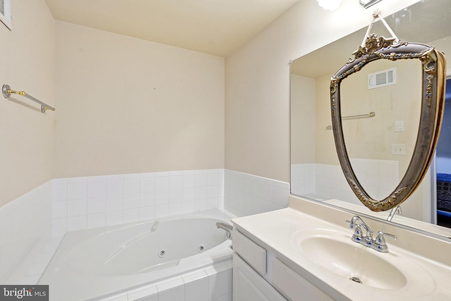 5815 Clam Cv Property Photo 18
