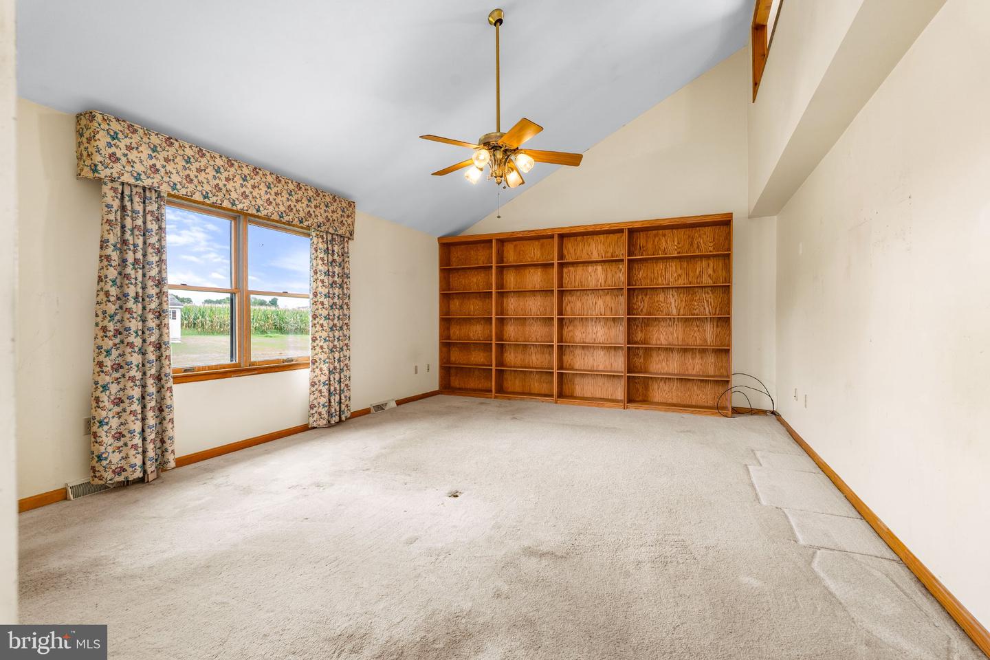 206 Maplewood Ln Property Photo 12