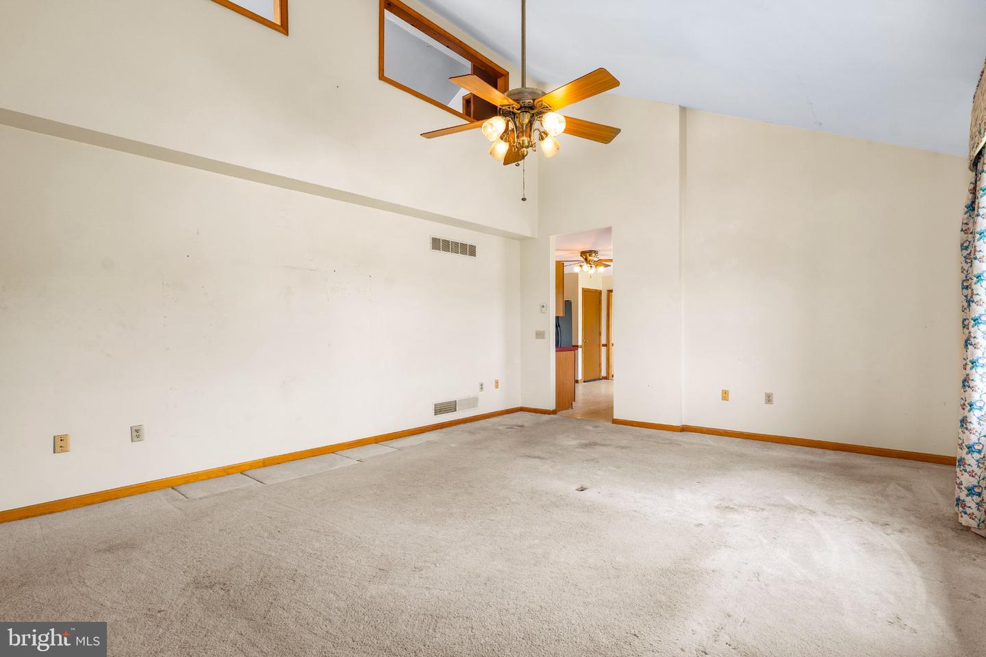 206 Maplewood Ln Property Photo 13