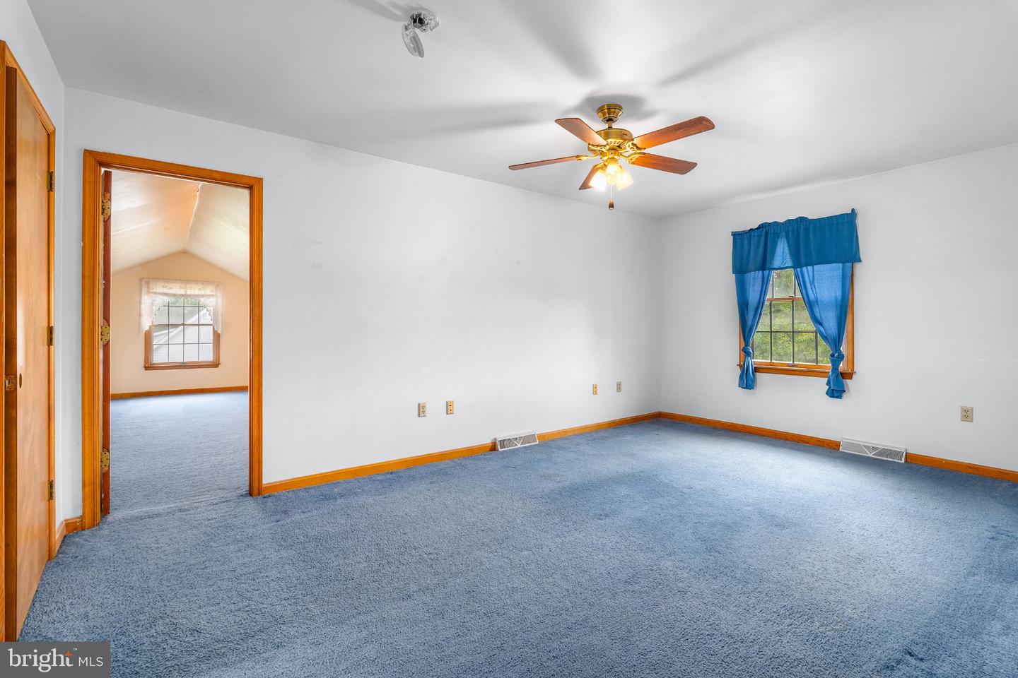 206 Maplewood Ln Property Photo 16