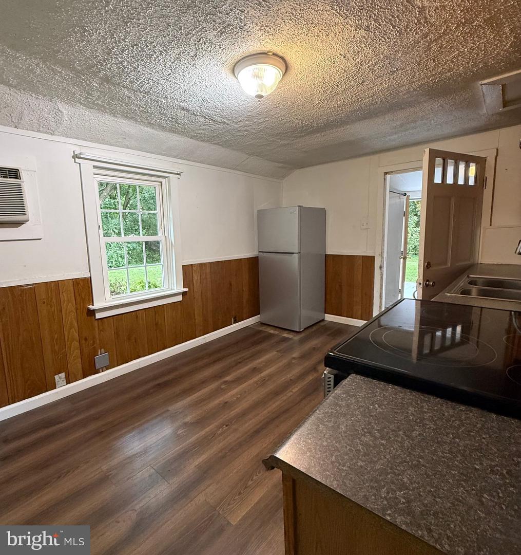 25373 Worton Lynch Rd Property Photo 9